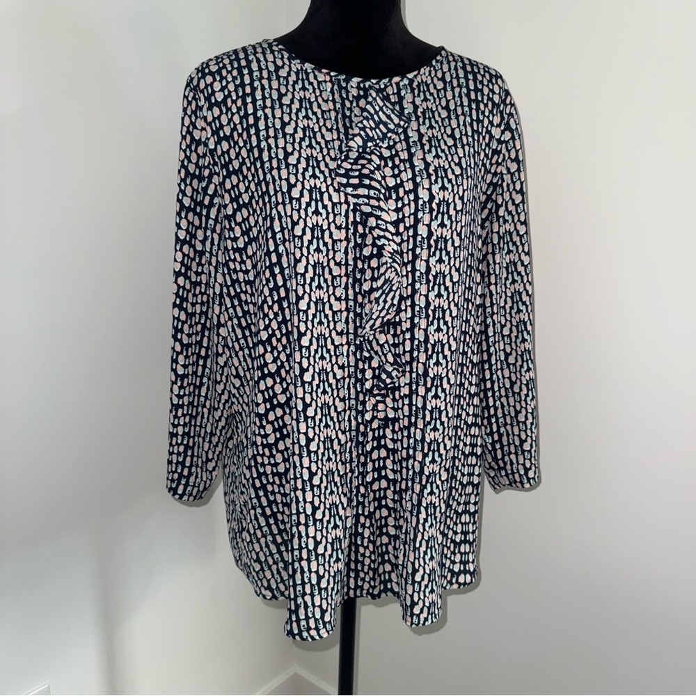Van Heusen Women's Black and White Patterned Top
